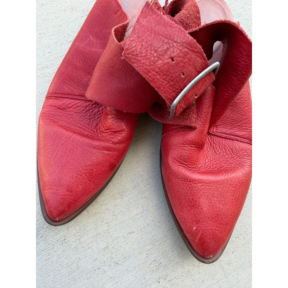 Free People Red Leather Slingback Mules Pointed Toe Buckle Ankle Strap Flats 40 - Picture 5 of 8